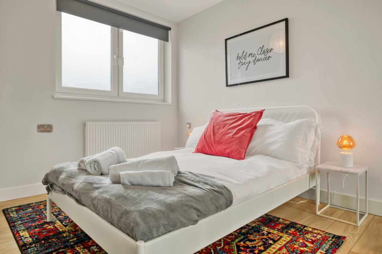 Homely 1Bed Apartment Vauxhall 런던 외부 사진
