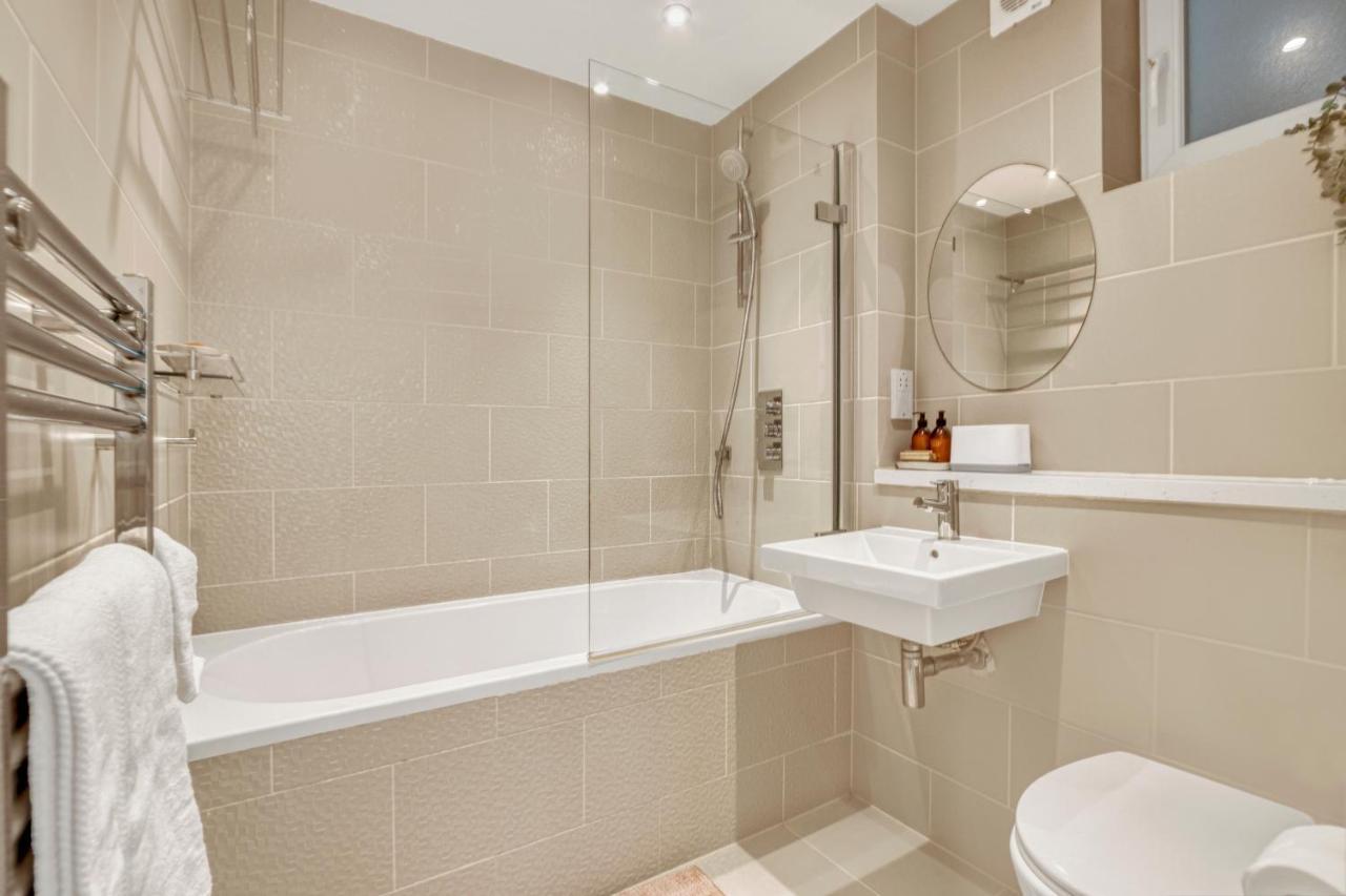 Homely 1Bed Apartment Vauxhall 런던 외부 사진